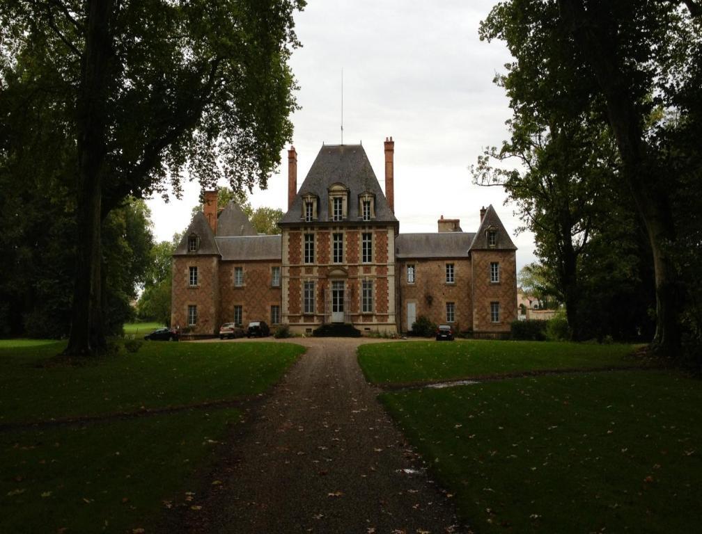 Chateau De Villars Villeneuve-sur-Allier Luaran gambar